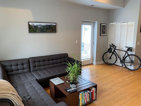 3rd image of 1713 W North Ave Unit 2F