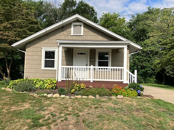 2nd image of 92 Dellenberger Ave