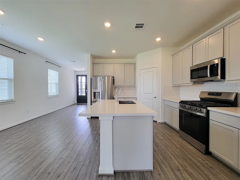 7730 Primrose Myrtle Ln — Photo 5
