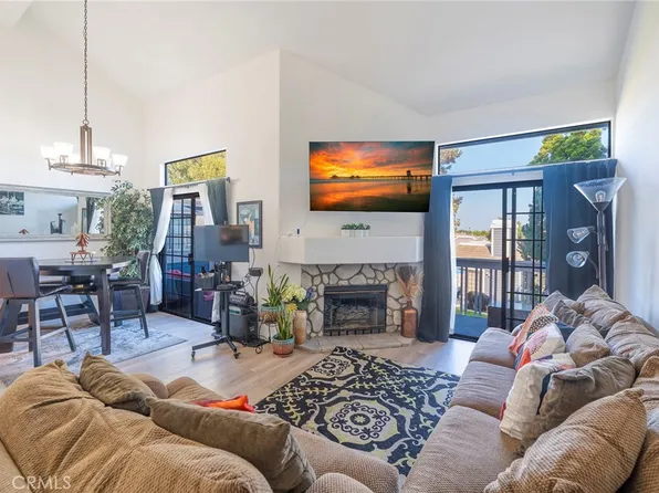 20302 Tidepool Cir Unit 204, Huntington Beach, CA 92646