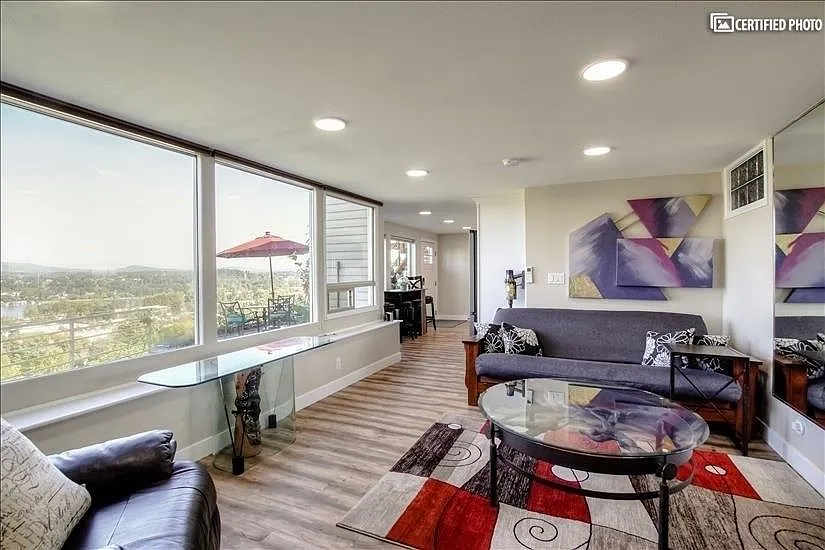 6406 SW View Point Ter — Photo 2