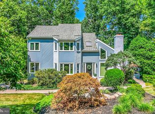 202 Hickory Dr, Downingtown, PA 19335
