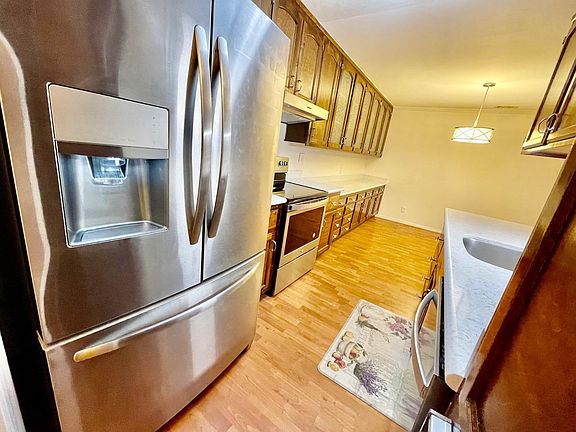 5th image of 26953 Hayward Blvd APT 105