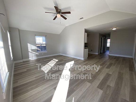 5th image of 5125 Sunshine Dr