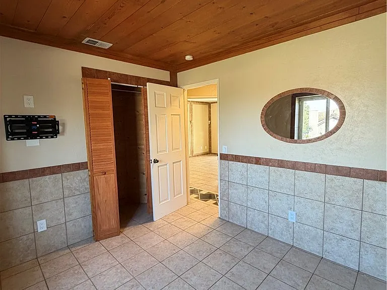 11296 Heathcliff Dr — Photo 10