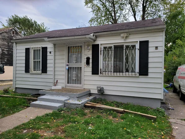 3701 Herrick St, Flint, MI 48532