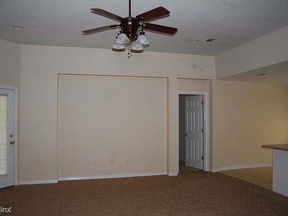 3rd image of 2736 Dolphin Dr
