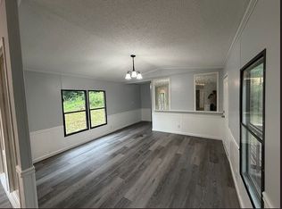 11884 Dickerson Mill Rd, Moneta, VA 24121