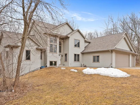 W7264 Castle Rock COURT, Glenbeulah, WI 53023