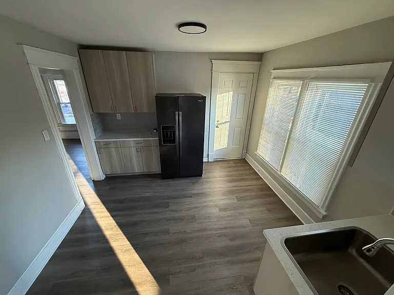 1809 Howe St #2 — Photo 13