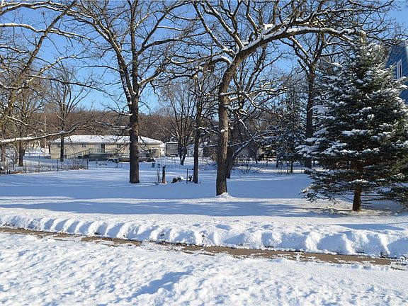3rd image of Lot 16 & 17 9th Street