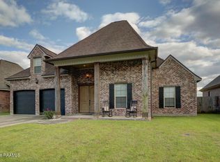 216 Tall Oaks Ln, Youngsville, LA 70592