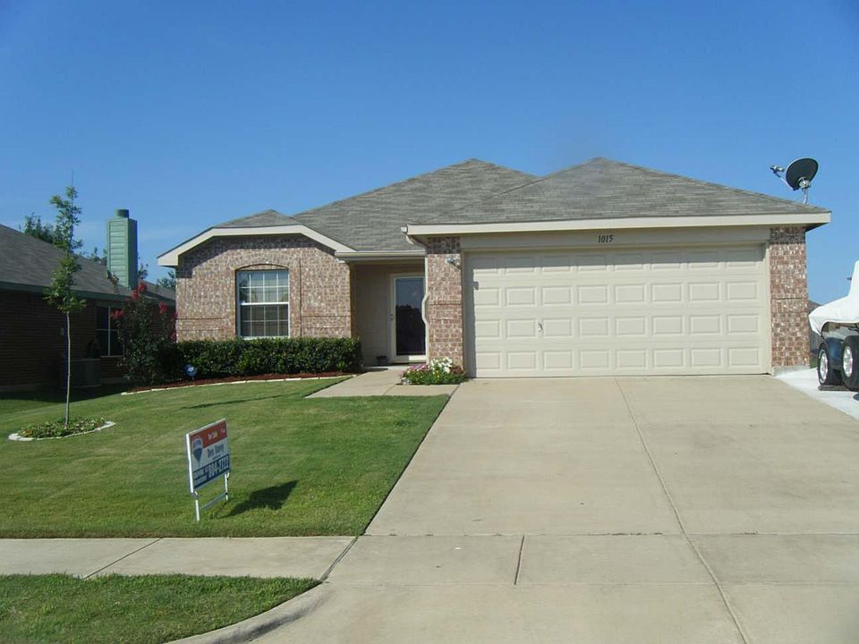 1st image of 1015 McKavett Dr
