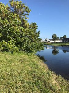 250 Mark Twain Ln #243, Rotonda West, FL, 33947