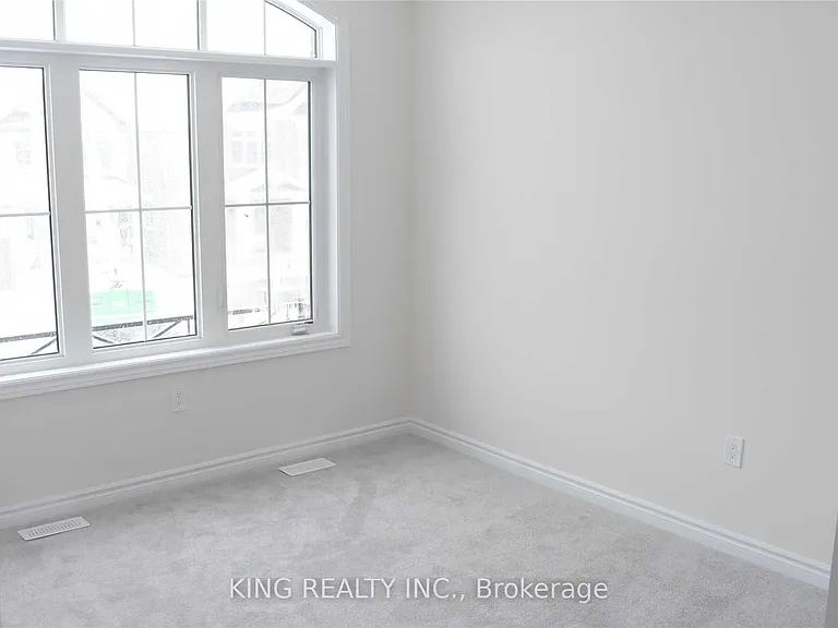 1012 Barton Way — Photo 10