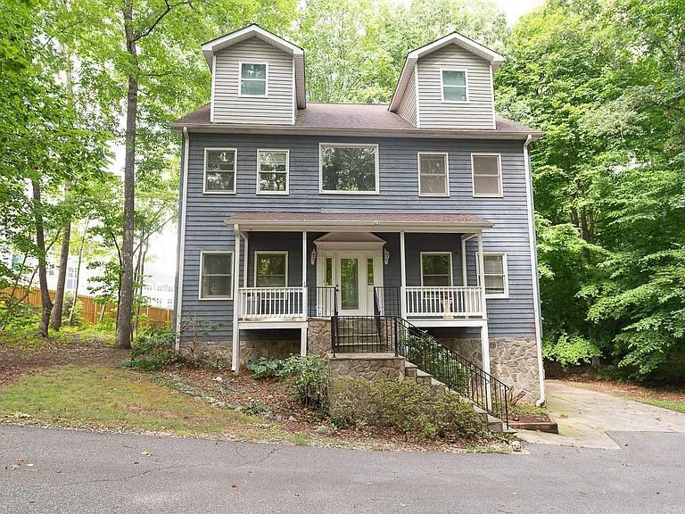 4916 Gold Crest Dr — Photo 1