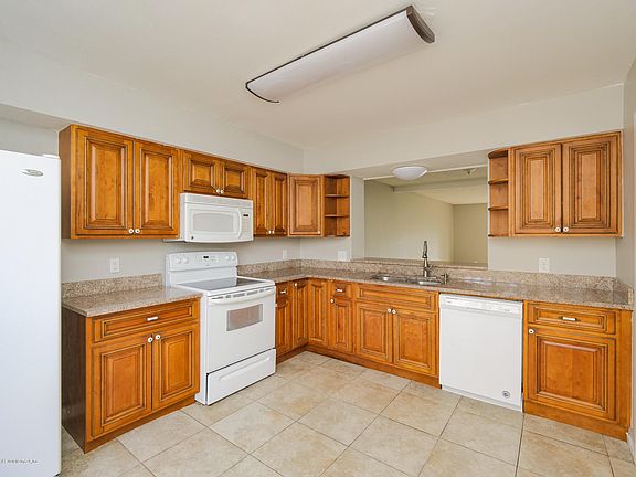5th image of 7793 Point Vicente Ct