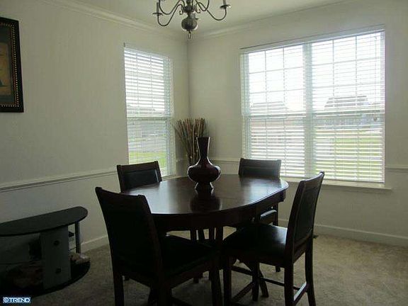 5th image of 27 Deerberry Dr