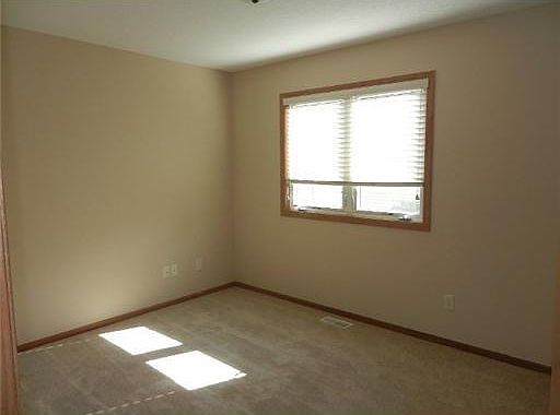3rd image of 510 SE Michael Dr