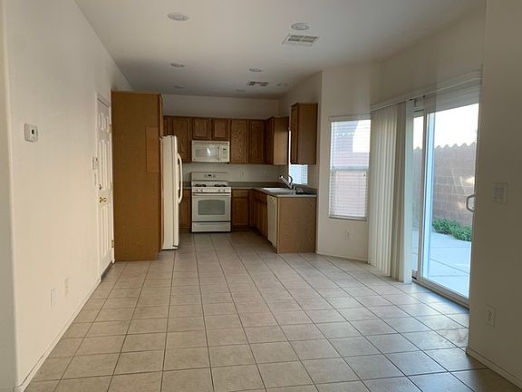 4th image of 8778 Cavern Peak Dr