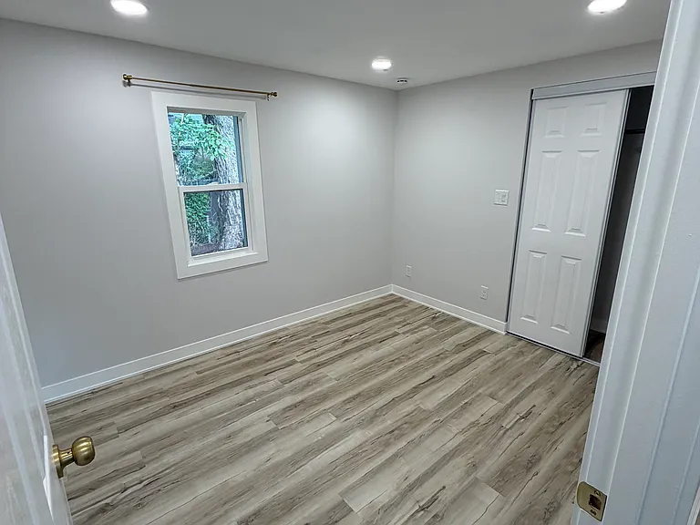 8650 Chicago Ave — Photo 13
