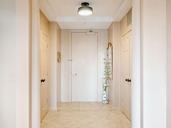3rd image of 8301 Creekside Cir APT 560