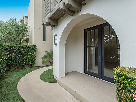 4th image of 13079 W Bluff Creek Dr