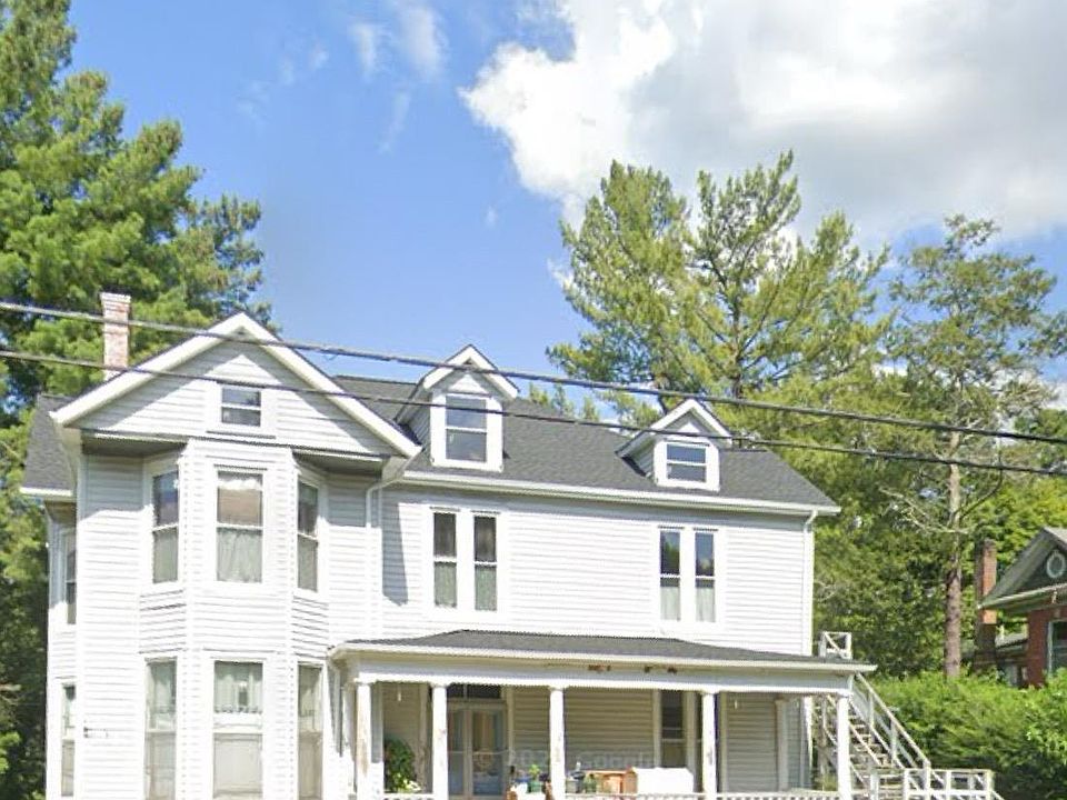 1st image of 589 Boyd St