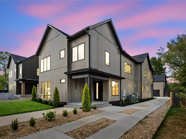 704 NW 7th St, Bentonville, AR 72712