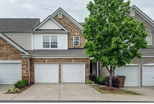 413 Lazy Creek Ln Photo 1