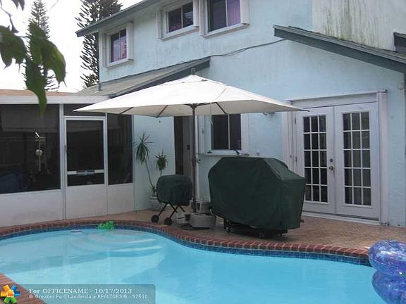 4th image of 380 SW 81st Ter