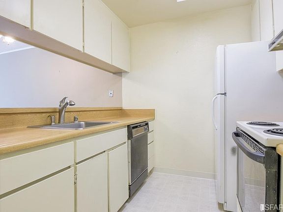 4th image of 4207 Shelter Creek Ln