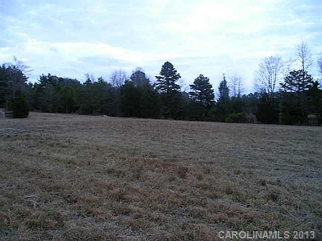 2nd image of 2 Nesbit Rd