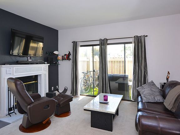 3rd image of 215 Lakeshore Ct #458