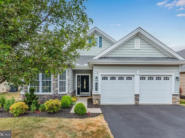 84 Presidents Dr, Mechanicsburg, PA 17050