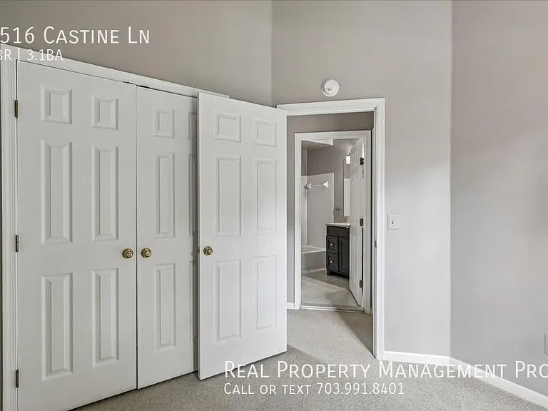 6516 Castine Ln — Photo 17