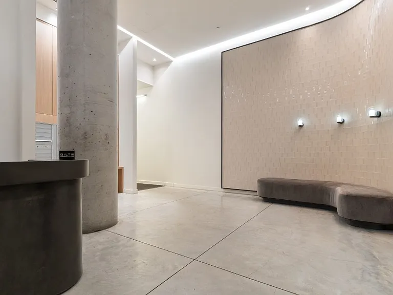 430 Albee Sq #15F — Photo 11