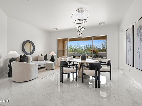 5th image of 1725 W BURNSIDE Trail