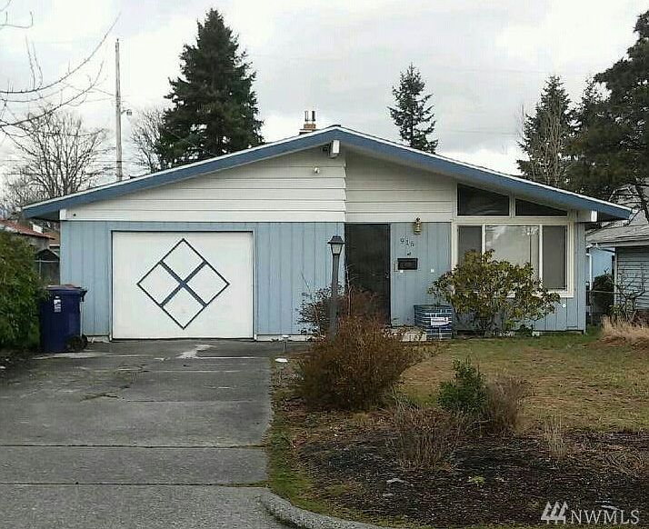 1st image of 915 E 50th St