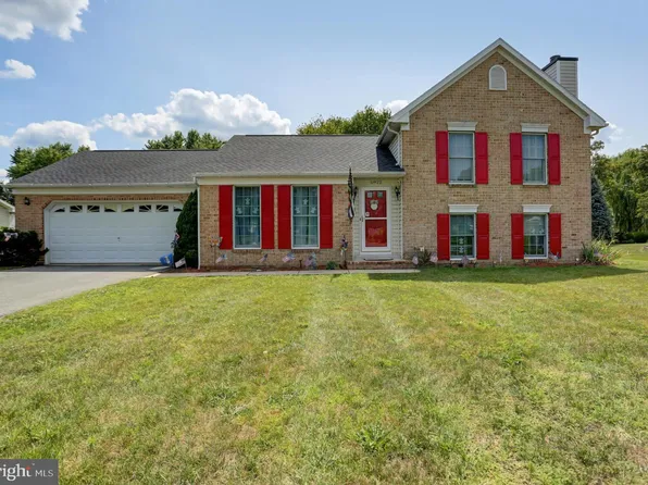 11922 Country Club Rd, Waynesboro, PA 17268
