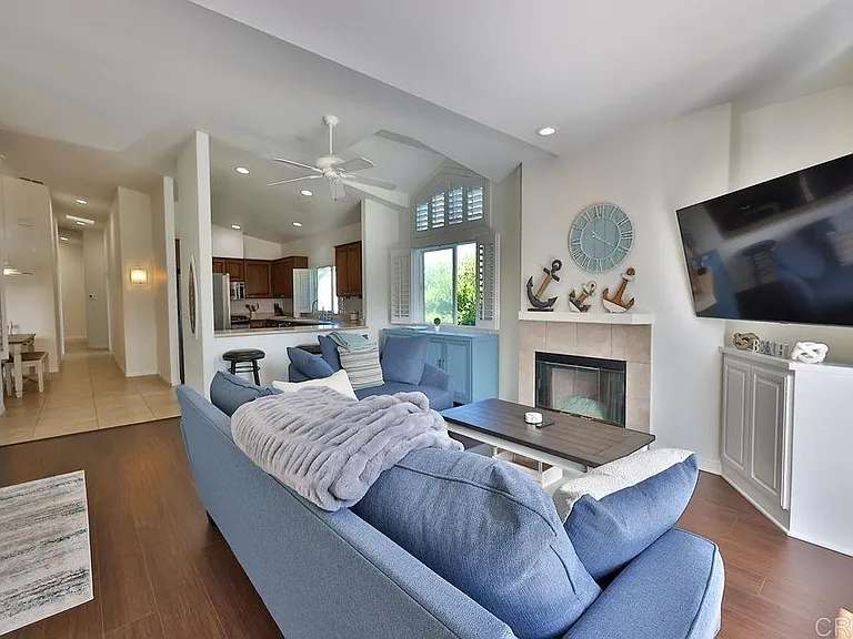 828 D Ave — Photo 32