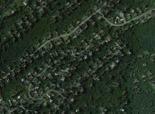 1 Manchester Dr, Denville, NJ 07834