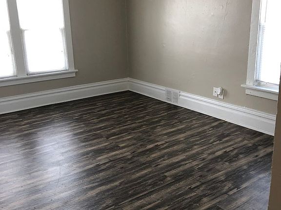 5th image of 1421 6th Ave