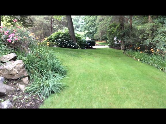 5th image of 475 Berry Hill Road