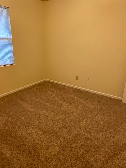 2 bed, 1.0 bath, $900 — Photo 3