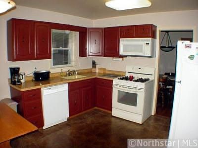 4th image of 6343 Dellwood Dr NE