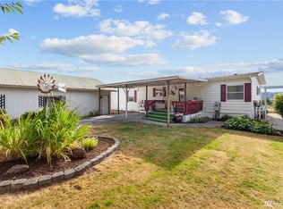 13705 Cedar Cir E, Bonney Lake, WA 98391
