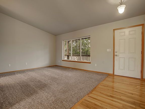 4th image of 7613 196th Street Ct E
