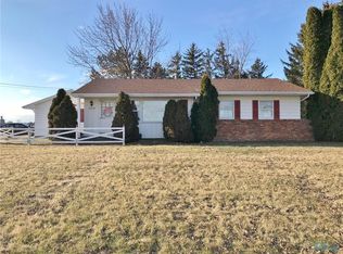 22500 W Holt Harrigan Rd, Genoa, OH 43430