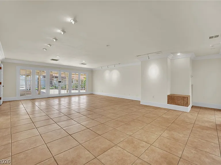 1250 Shadow Ln — Photo 11